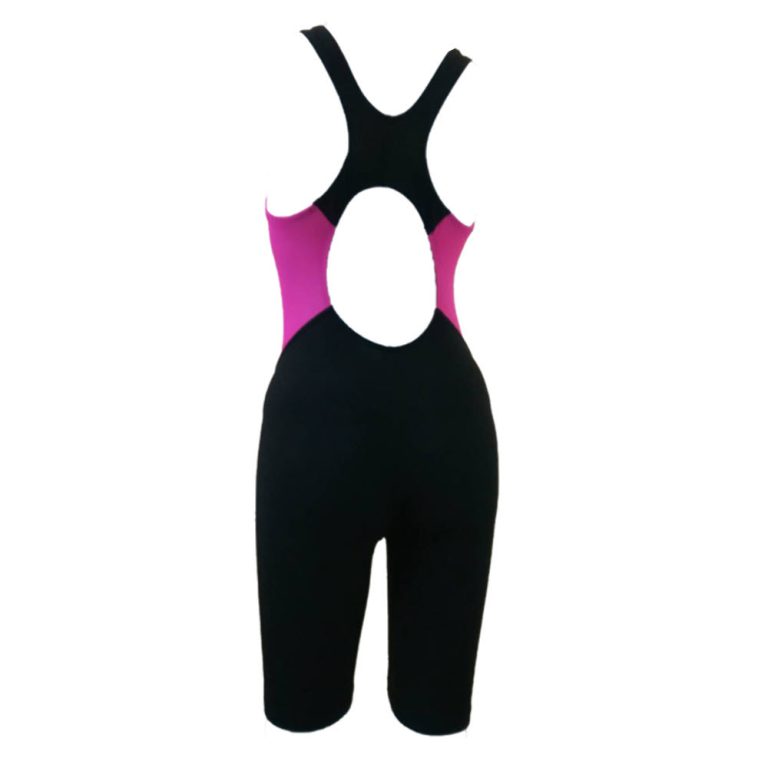 OPEN BACK Body Suit Knee Racing Swimwear ชุดวันพีชหลังโอเหนือเข่า ผ้าพื้นสีดำ แถบสีชมพู DVRW2230001